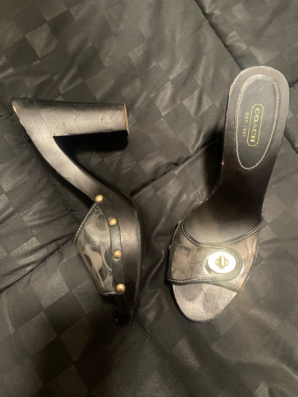 Shoes - Picture 2 of 6